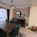 Modern And Cozy Apartment