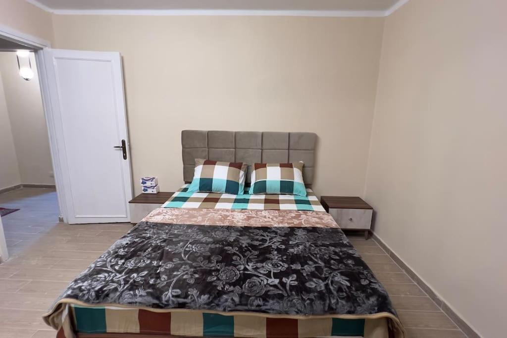 Modern And Cozy Apartment Cairo